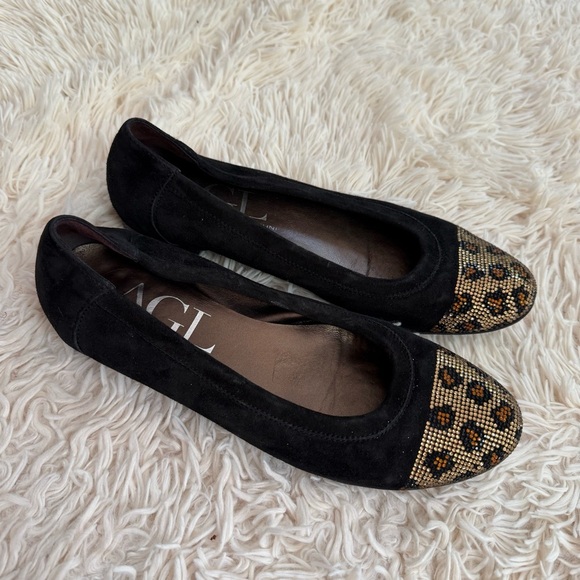 AGL BLACK SUEDE LEOPARD CRYSTAL STUDDED CAP TOE BALLET FLATS SZ 39 or 8.5 - Picture 1 of 10